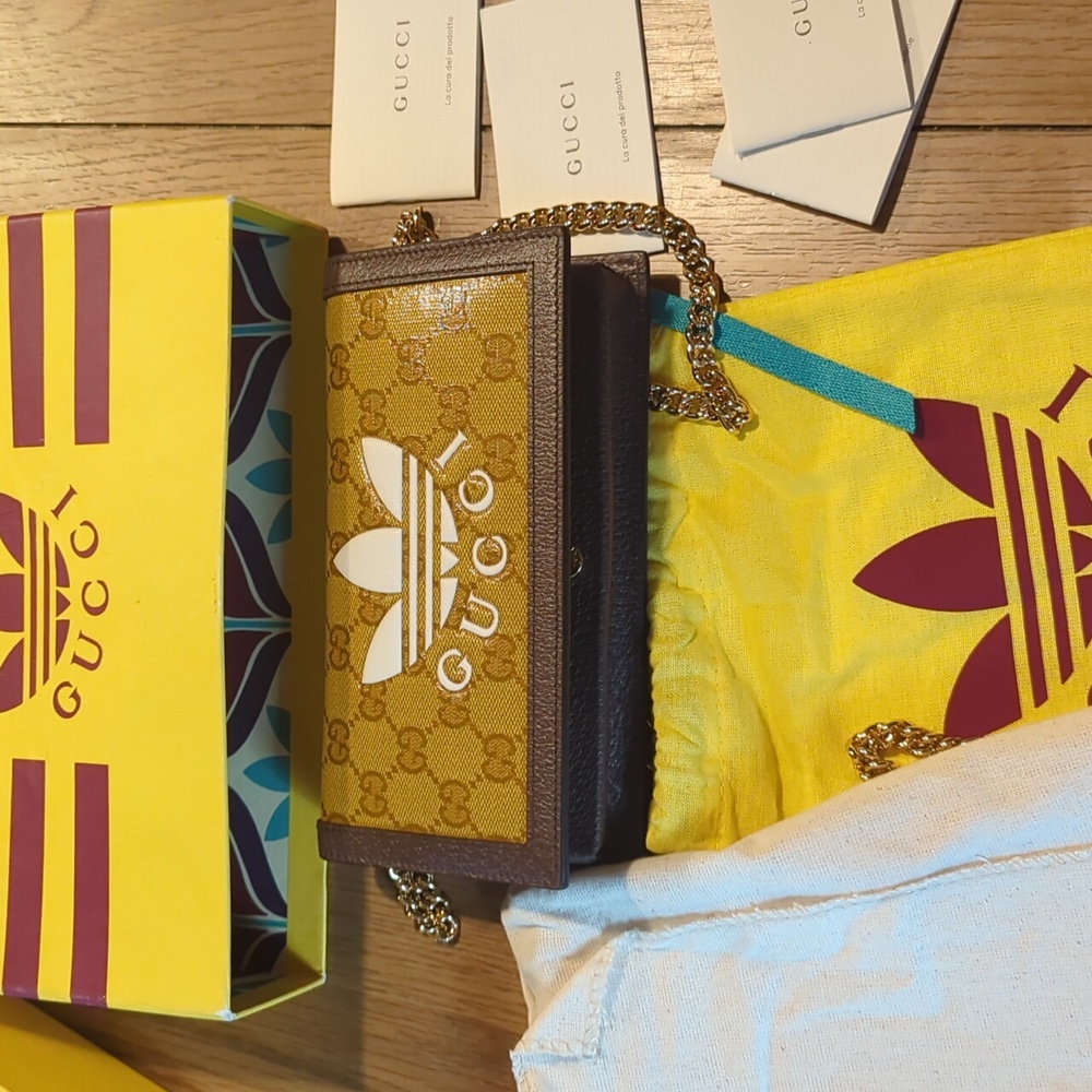 Gucci cross body